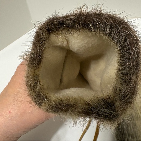 Vintage Handmade Seal Fur Mittens with Brown Accents - Picture 3 of 5